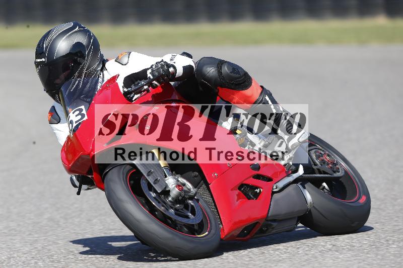 Archiv-2025/49 26.08.2025 Cornu Master School ADR/rot-rouge/63